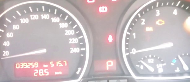 How to Reset the BMW X3s Warning Lights