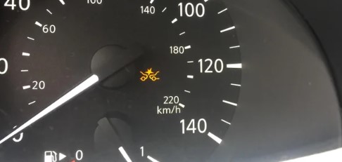What Does It Mean When the Nissan FEB Warning Light Is On