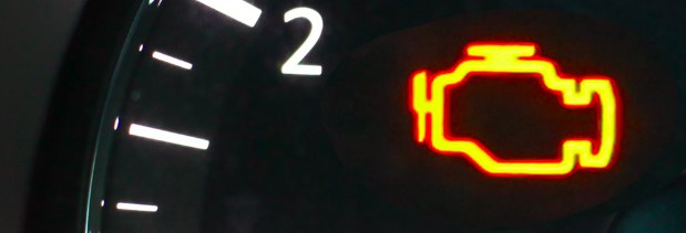 What to do if the warning light remains lit on a Mahindra Scorpio engine